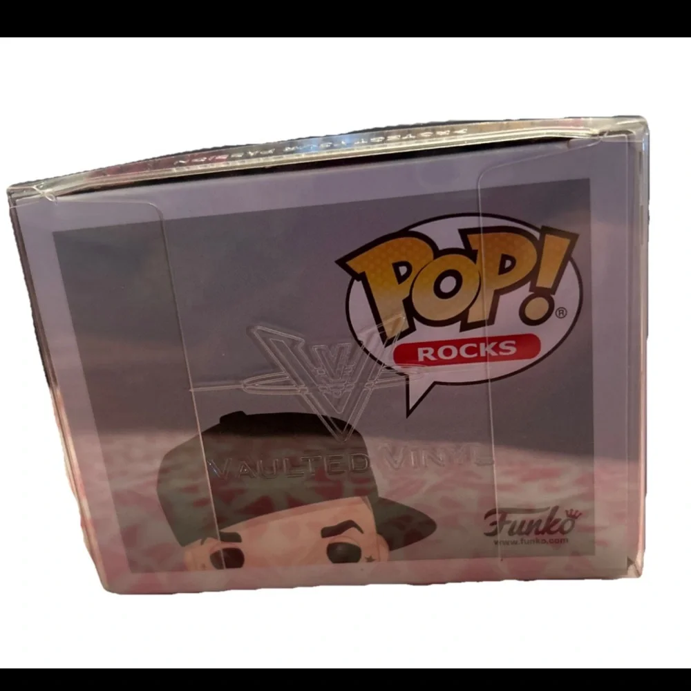 Funko POP! Rocks Blink 182 Travis Barker #84 Vinyl Figure New Vaulted Vinyl Case - Picture 4 of 6